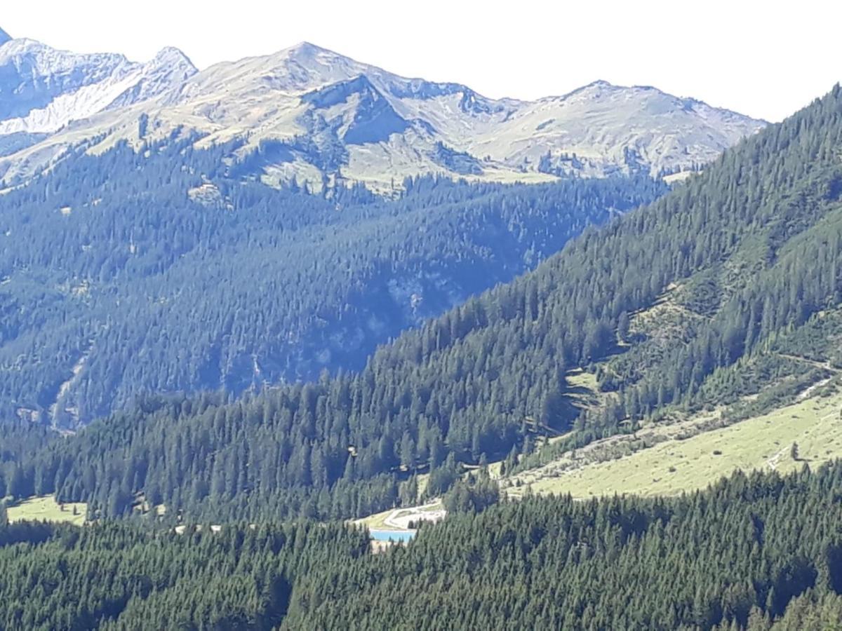 Alpen Lodge Berwang Buitenkant foto