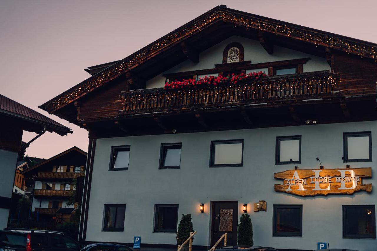 Alpen Lodge Berwang Buitenkant foto